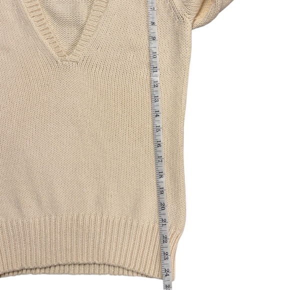 Vintage Old Navy Womens Pullover Sweater Cream Deep V-Neck Long Sleeve Sz M - Picture 6 of 7